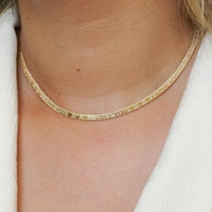 CHOKER FITA 4 MM Ouro dourado 35CM LOVE