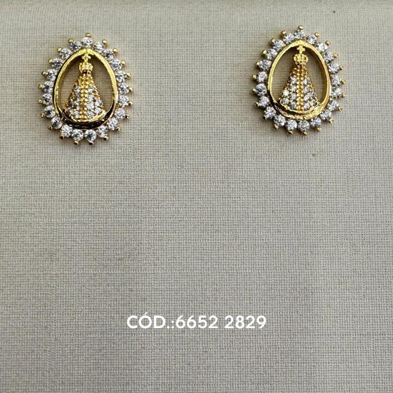 Brinco nossa senhora micro zircônia Cristal oval